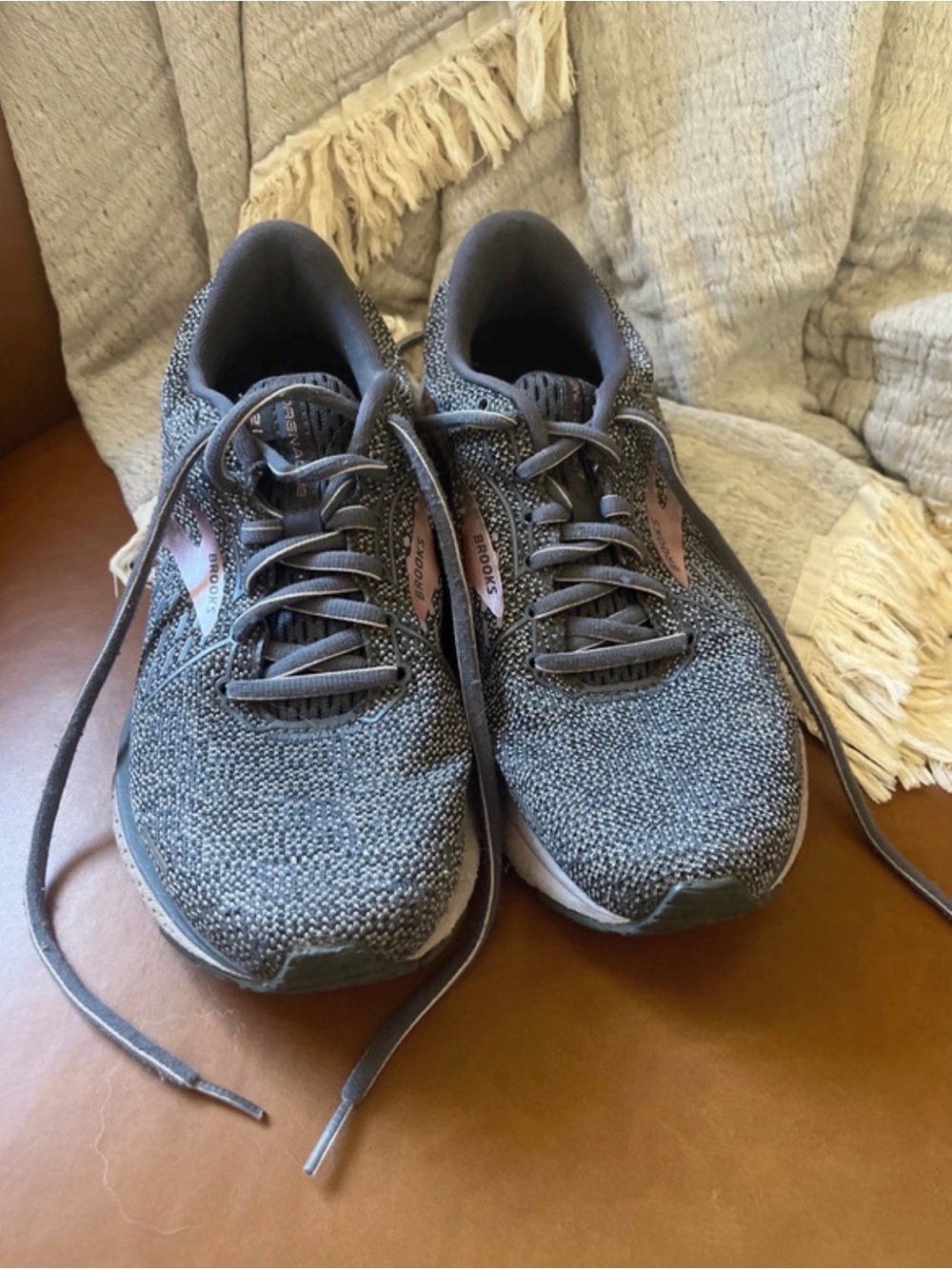 Brooks adrenaline 21 size 9